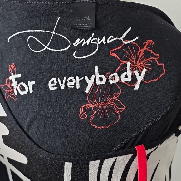 Desigual Black & White Graphic Dress with Red Sash Belt – Made in Spain – Size M - Picture 8 of 10